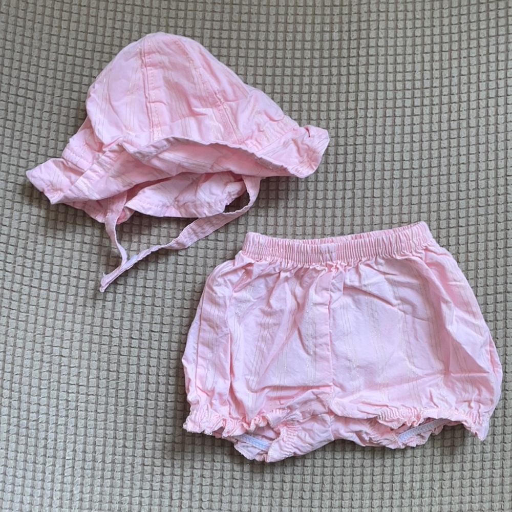 👼3 for $10👼 Carter’s Sun Hat & Bloomers. EUC. NB